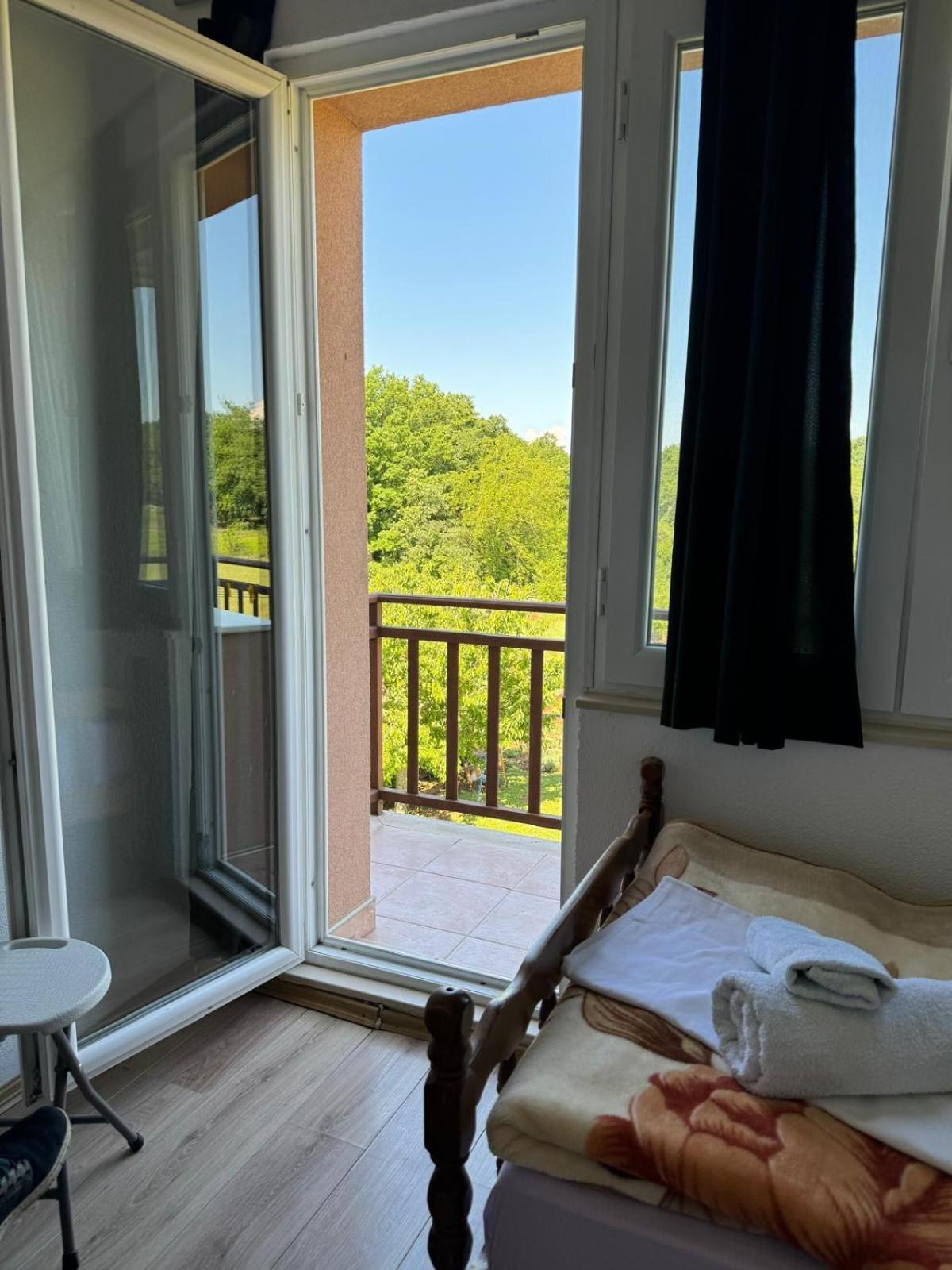 Pansion Ivanka Barac Međugorje Rum bild